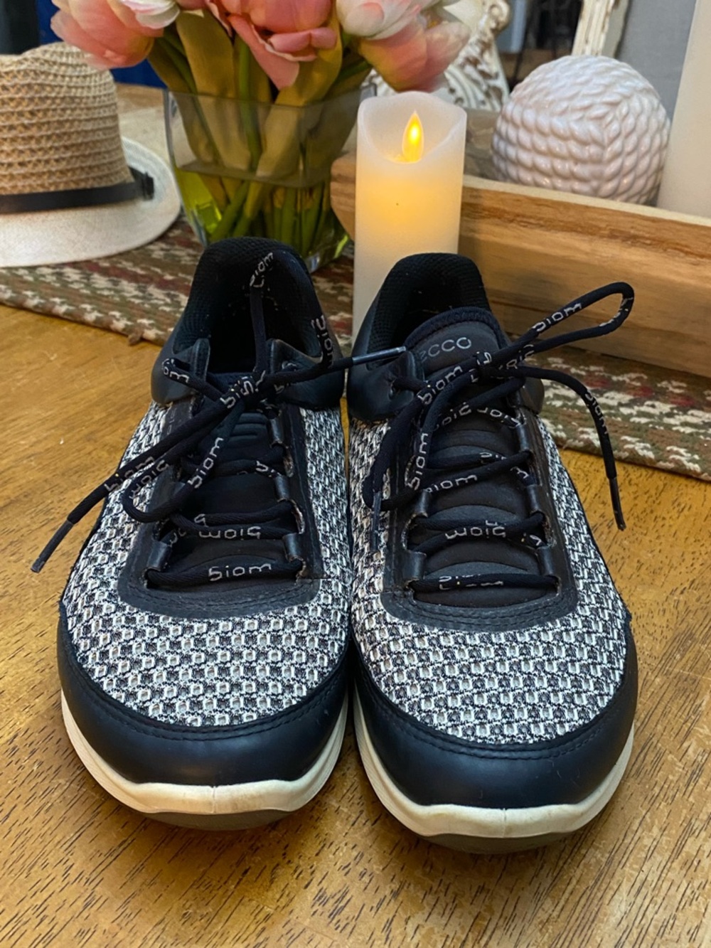 Ecco Women's Biom Fjuel Mesh sneakers…size 7.5.